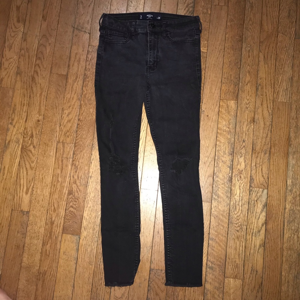 Black high rise crop length Hollister jeans - Picture 4 of 6